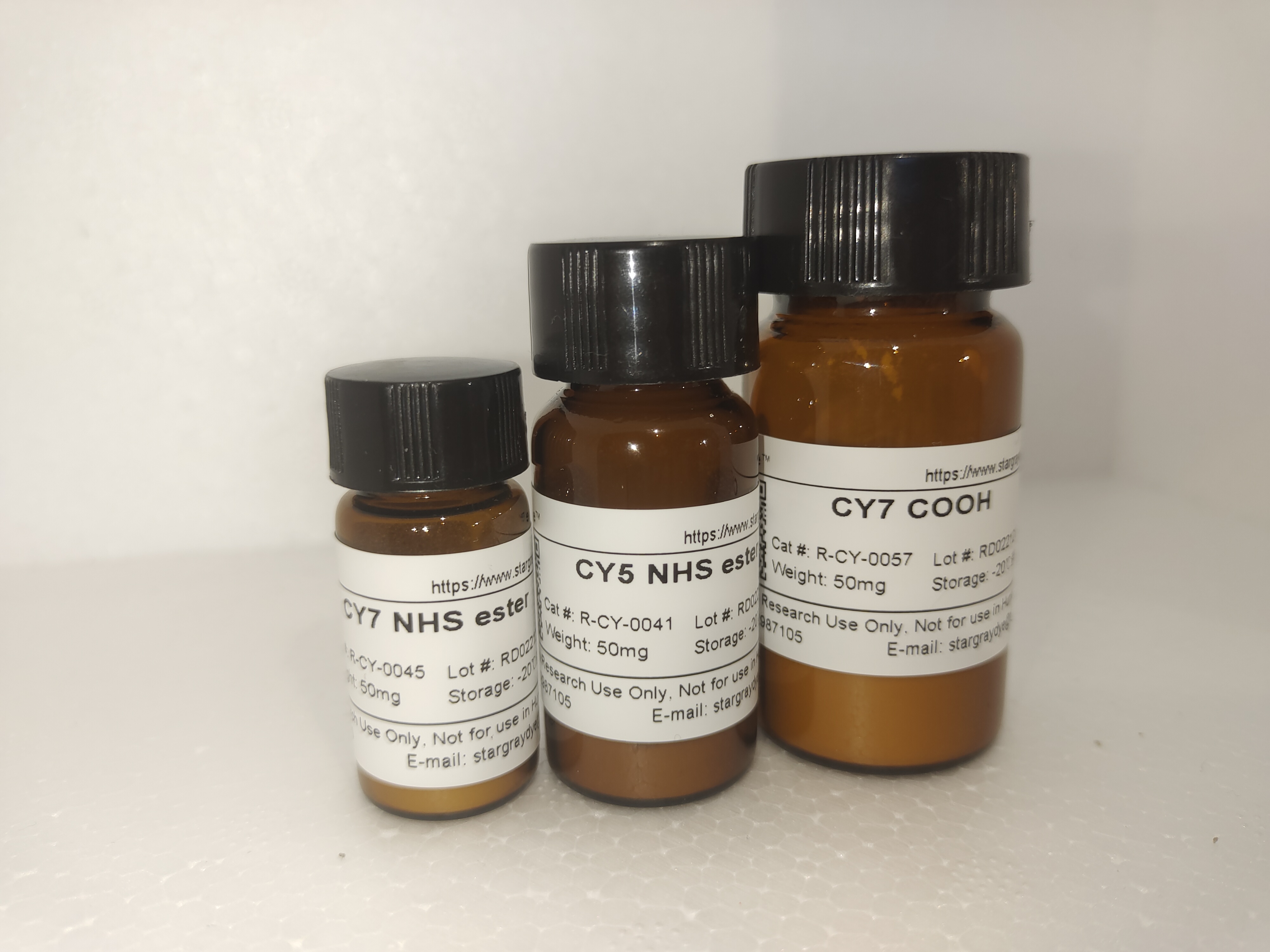 Cy系列两种花菁染料之磺化染料/非磺化染料在溶解度上有什么区别